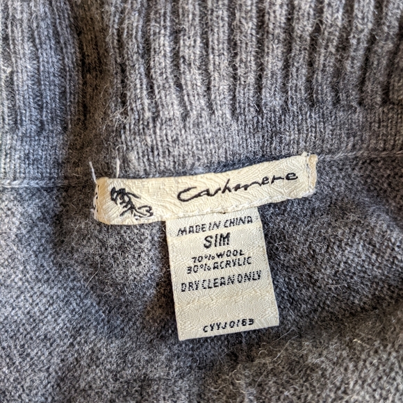 Gray Open Front Knit Cardigan w Batwing Sleeves - Picture 9 of 9